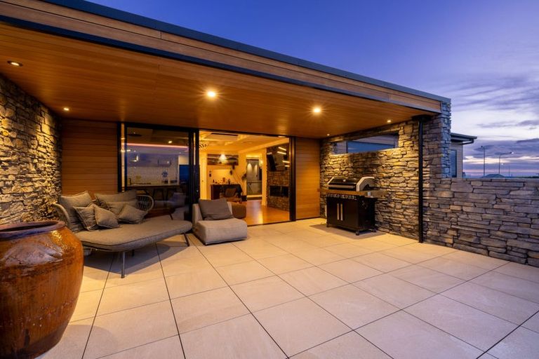 Photo of property in 10 Hawkshead Way, Westmorland, Christchurch, 8025