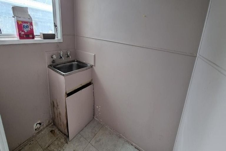 Photo of property in 2/91 Hillcrest Road, Papatoetoe, Auckland, 2025