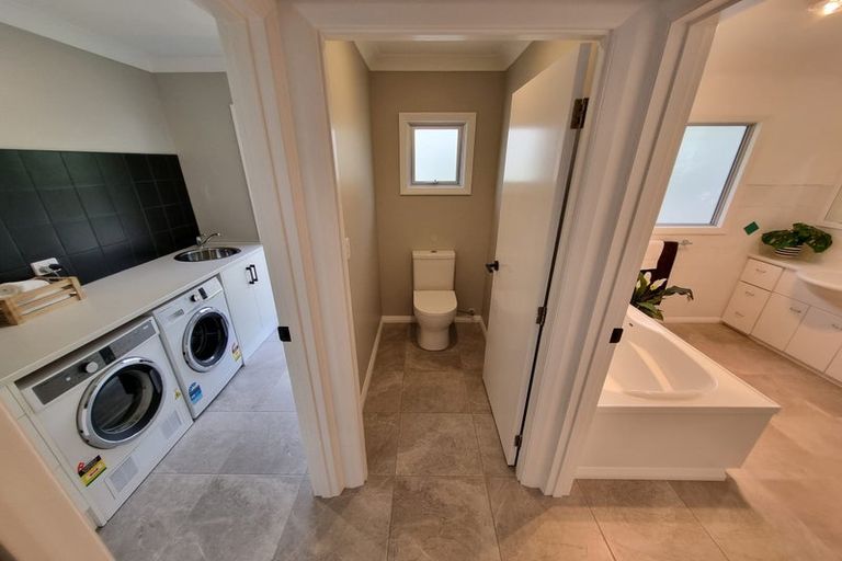 Photo of property in 5 Barton Street, Strandon, New Plymouth, 4312