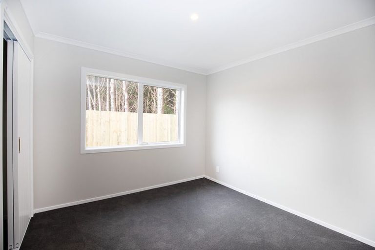Photo of property in 21 Te Ara O Roimata, Wainuiomata, Lower Hutt, 5014