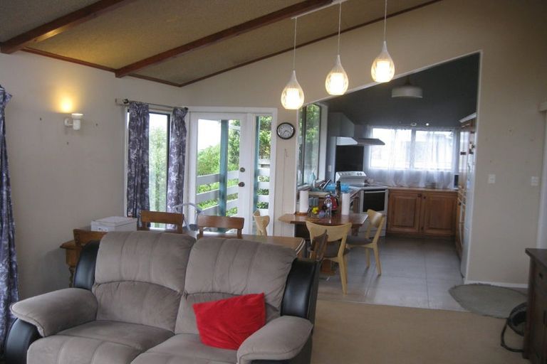 Photo of property in 272 Dowse Drive, Maungaraki, Lower Hutt, 5010