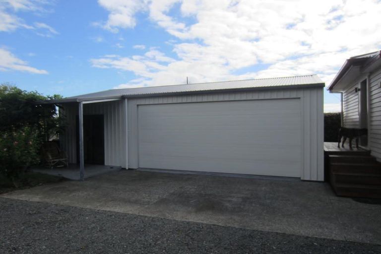 Photo of property in 43 Lewis Road, Karaka, Papakura, 2580