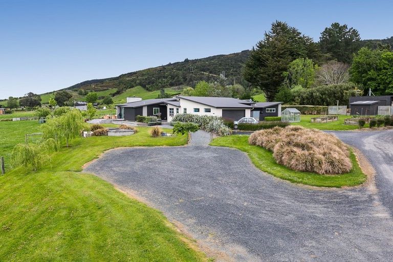 Photo of property in 220 Tirohanga Road, North Taieri, Mosgiel, 9092