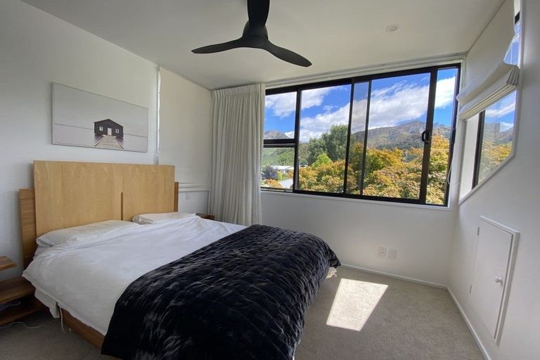 Photo of property in 19 Thomson Street, Arrowtown, 9302