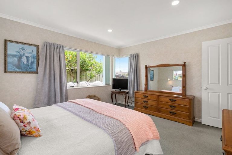 Photo of property in 72 Denny Hulme Drive, Mount Maunganui, 3116