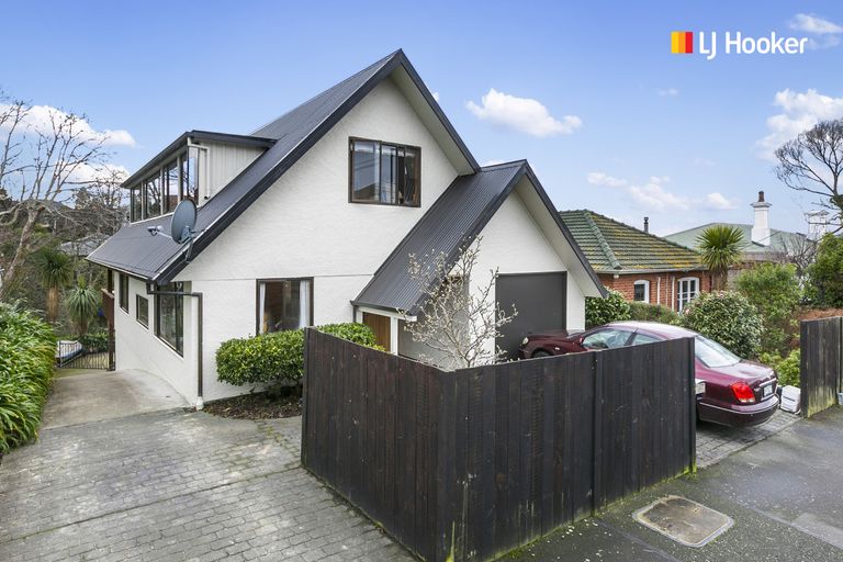 Photo of property in 43 Pacific Street, Roslyn, Dunedin, 9010