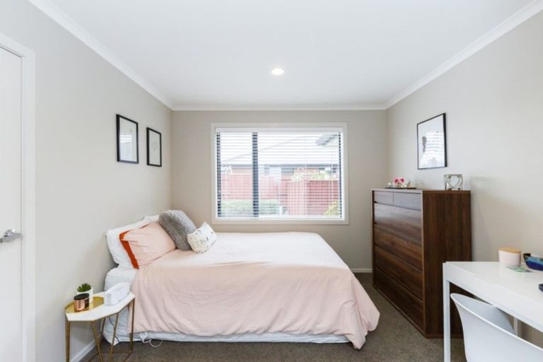 Photo of property in 4 Levi Place, Kelvin Grove, Palmerston North, 4414