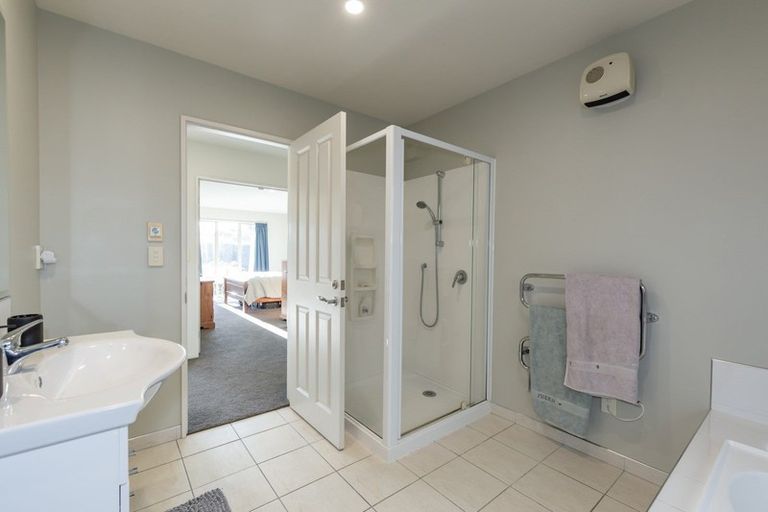 Photo of property in 12 Goldie Place, Rolleston, 7614