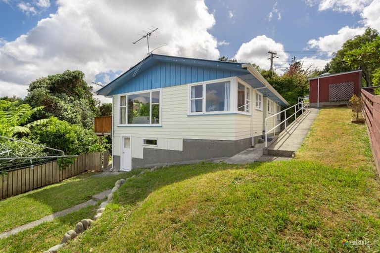 Photo of property in 12 Castle Crescent, Stokes Valley, Lower Hutt, 5019