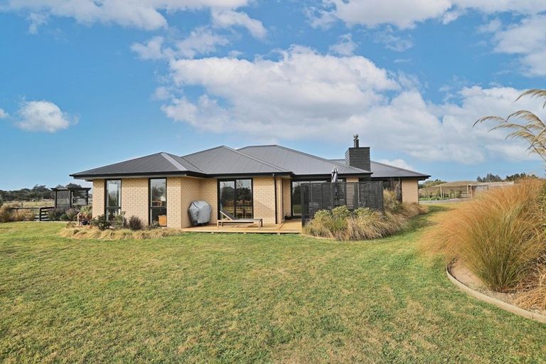 Photo of property in 81 Watt Road, Otatara, Invercargill, 9879