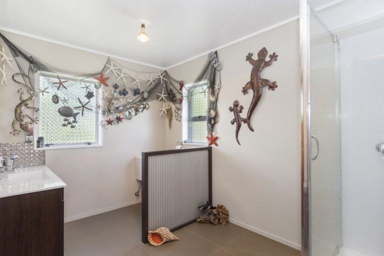 Photo of property in 136 Dickson Road, Papamoa Beach, Papamoa, 3118