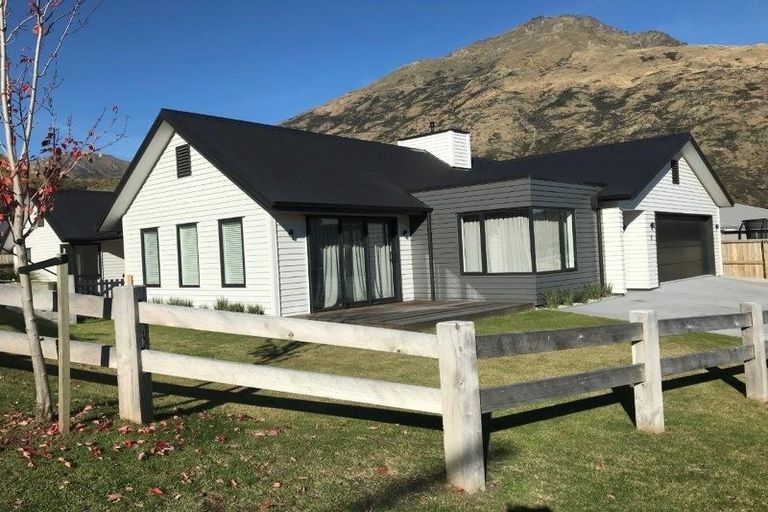 Photo of property in 1 Regent Street, Lower Shotover, Queenstown, 9304