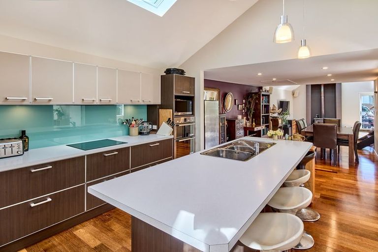 Photo of property in 40 Happy Valley Road, Owhiro Bay, Wellington, 6023