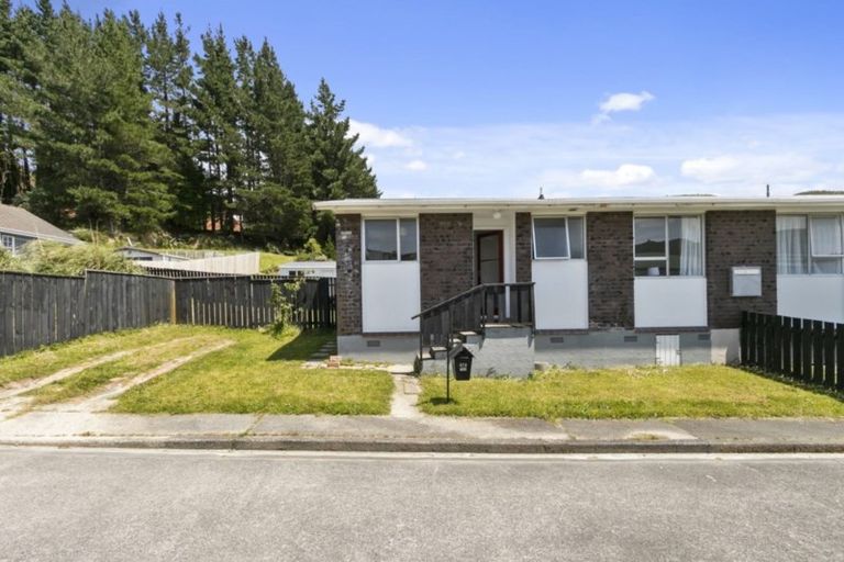 Photo of property in 2/47 Stockdale Street, Wainuiomata, Lower Hutt, 5014