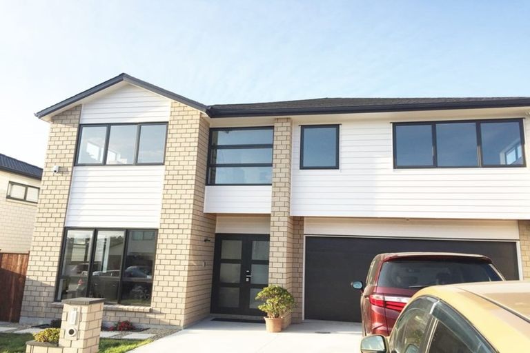 Photo of property in 31 Carrickdawson Drive, Flat Bush, Auckland, 2019