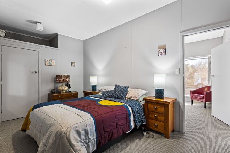 Photo of property in 129 Bridge Street, Eltham, 4322