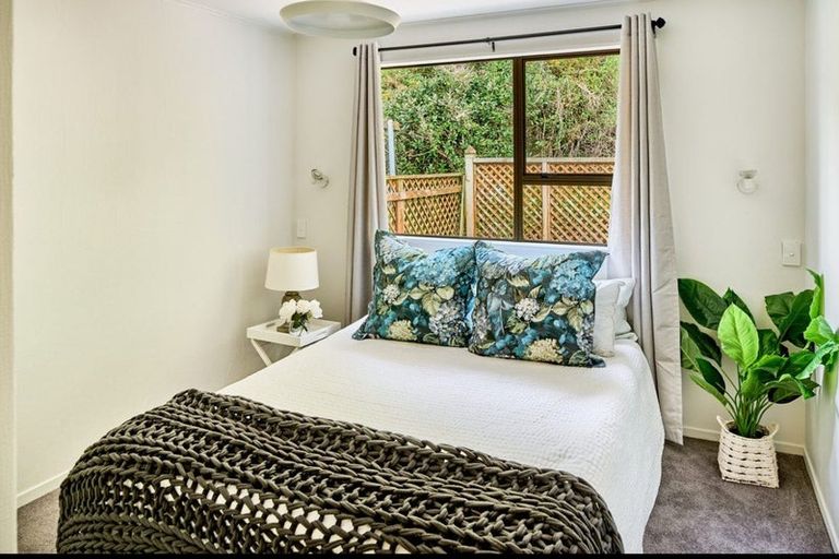 Photo of property in 27 Old Coach Road, Johnsonville, Wellington, 6037