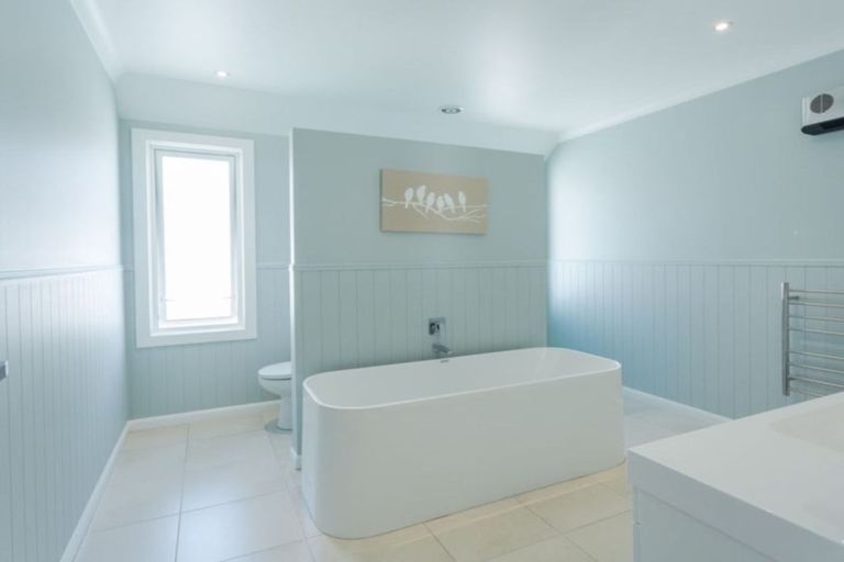 Photo of property in 183 Main Street, Greytown, 5712