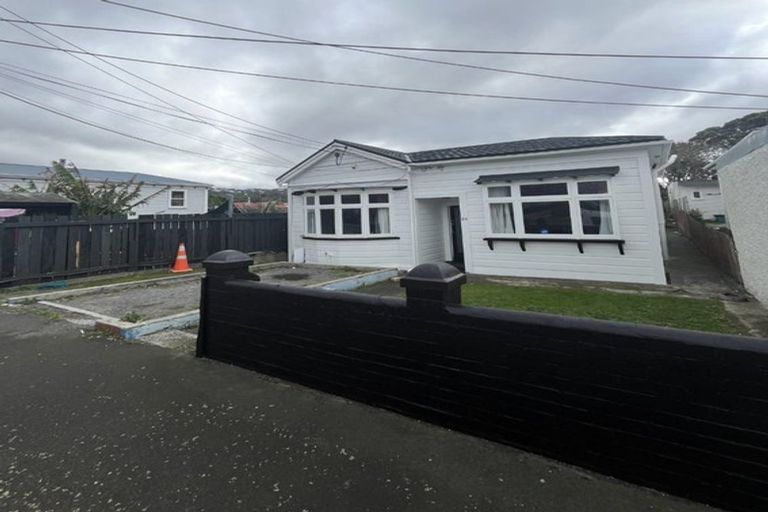 Photo of property in 26 Herald Street, Berhampore, Wellington, 6023