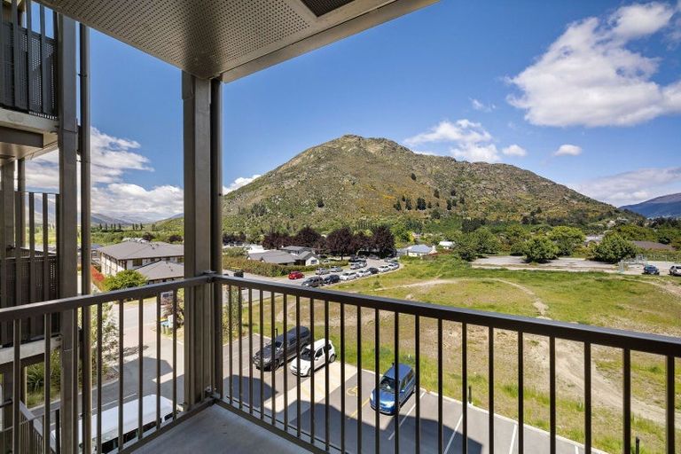 Photo of property in Toru Apartments, 408/10 Copper Beech Avenue, Frankton, Queenstown, 9300