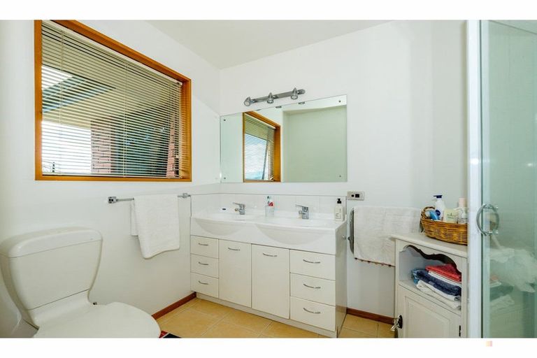 Photo of property in 51 Tancred Street, Geraldine, 7930