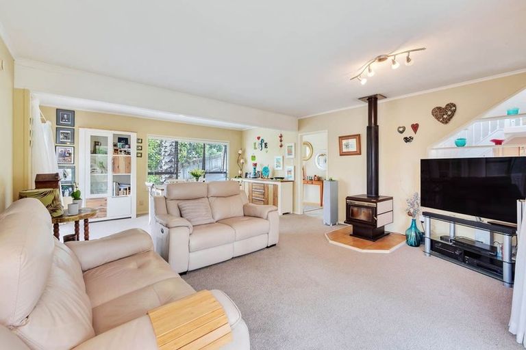 Photo of property in 36b Verbena Road, Birkdale, Auckland, 0626