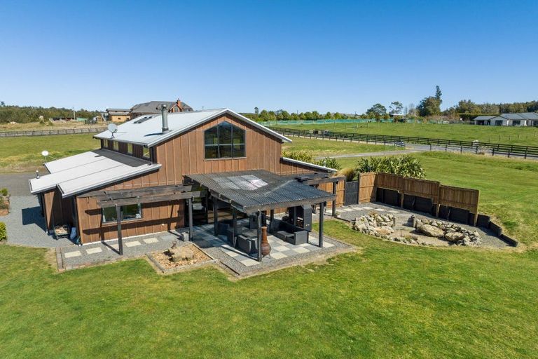 Photo of property in 17 Sarona Park Drive, Omanawa, Tauranga, 3171