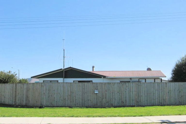 Photo of property in 32 Cook Drive, Whitianga, 3510