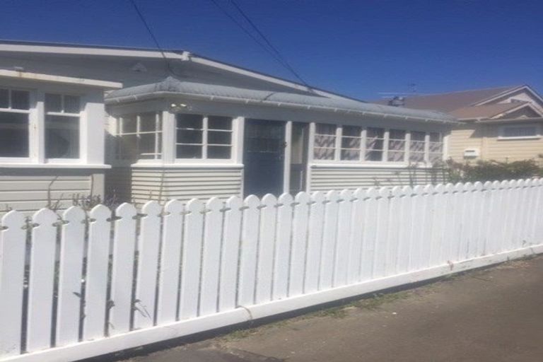 Photo of property in 49 Ironside Road, Johnsonville, Wellington, 6037