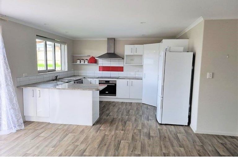 Photo of property in 8 Matuku Place, Mangawhai, 0505