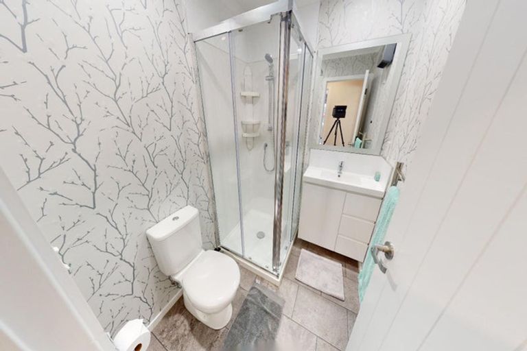 Photo of property in 18a Surrey Crescent, Hokowhitu, Palmerston North, 4410