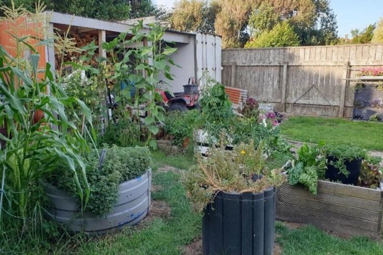 Photo of property in 28 Hadfield Street, Patea, 4520