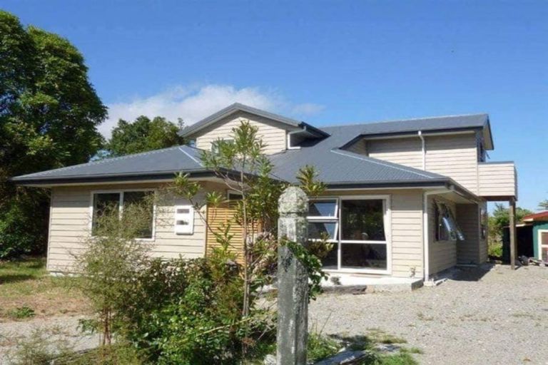 Photo of property in 2 Chamberlain Street, Waimangaroa, Westport, 7891