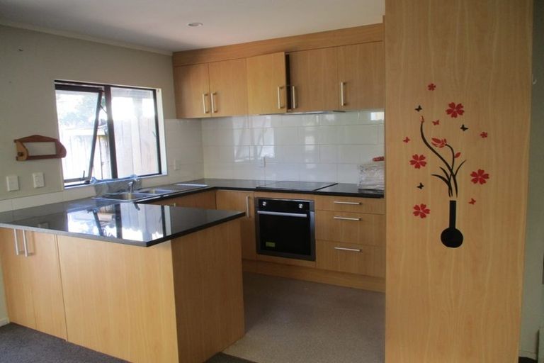 Photo of property in 21/8 Margan Avenue, New Lynn, Auckland, 0600