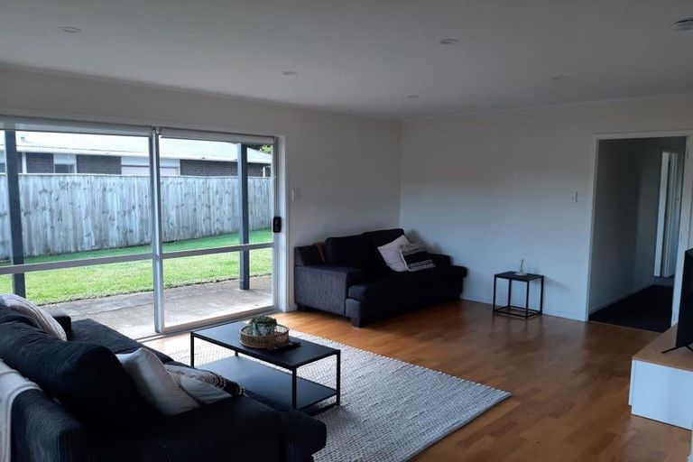 Photo of property in 21 Heaphy Street, Westown, New Plymouth, 4310