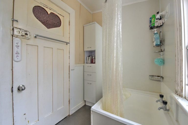 Photo of property in 33 Wentworth Street, East Gore, Gore, 9710