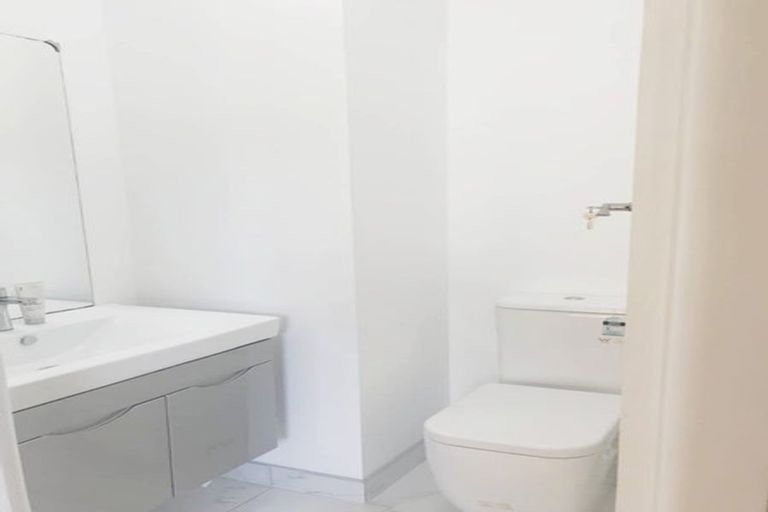 Photo of property in 48 Westburn Terrace, Burnside, Christchurch, 8041