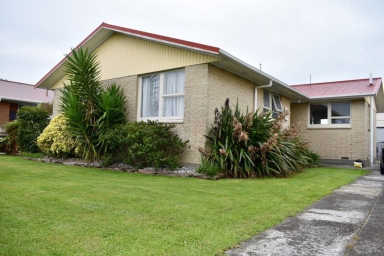 Photo of property in 29 Domett Street, Westport, 7825