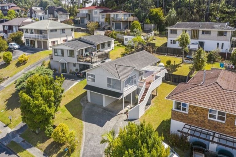 Photo of property in 52 Ravenwood Drive, Forrest Hill, Auckland, 0620