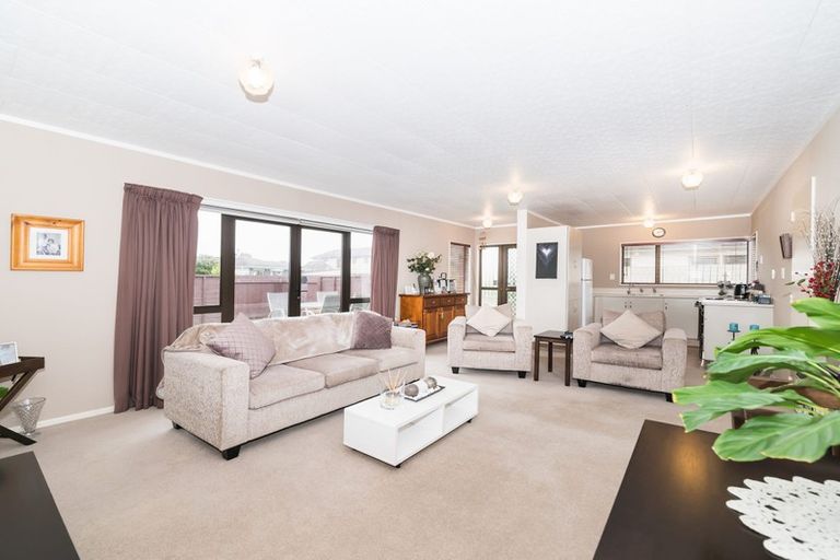 Photo of property in 50 Raglan Avenue, Cloverlea, Palmerston North, 4412