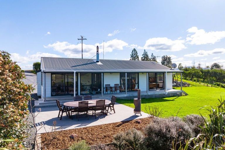 Photo of property in 573 Snooks Road, Maungakaramea, Whangarei, 0178