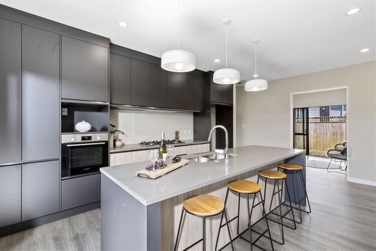 Photo of property in 43 Huarahi Pai Road, Huapai, Kumeu, 0810