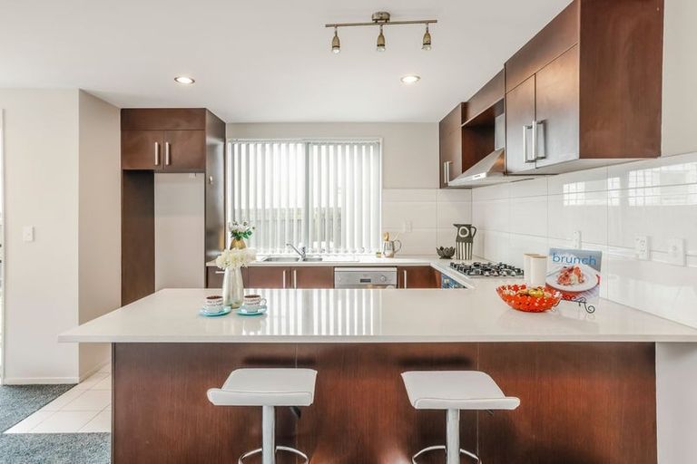 Photo of property in 208 Porchester Road, Takanini, 2112