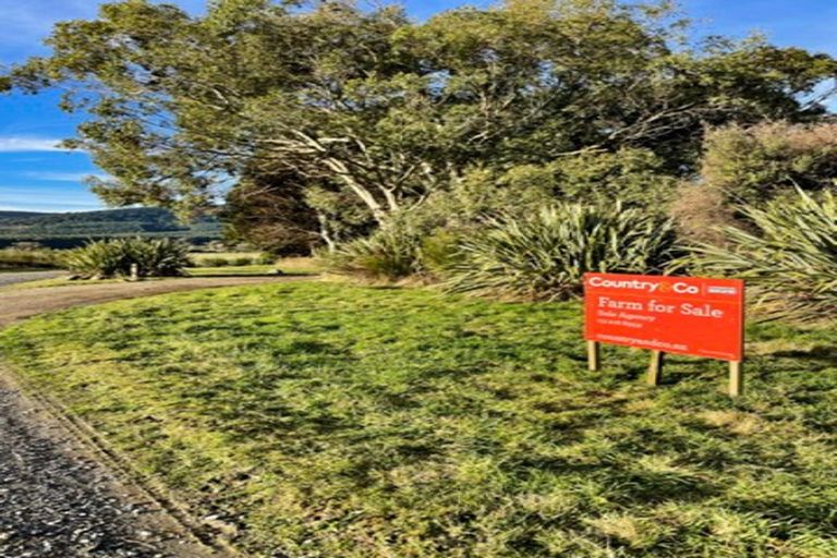 Photo of property in 86 Manse Road, Progress Valley, Tokanui, 9884