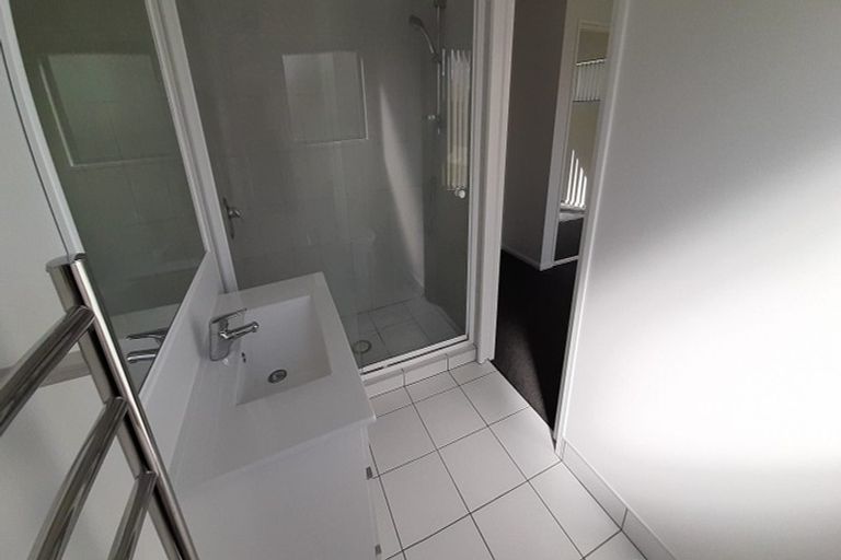 Photo of property in 2 Wendy Place, Heathcote Valley, Christchurch, 8022