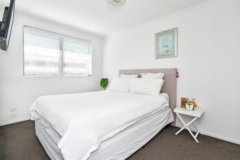 Photo of property in 16b Alexander Street, Papakura, 2110