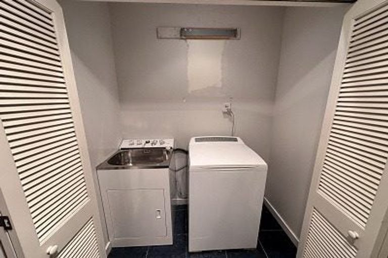 Photo of property in 3b Strawberry Lane, Fernhill, Queenstown, 9300