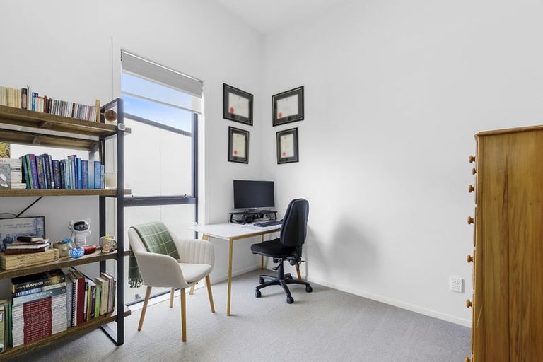 Photo of property in 13 Te Ara O Paetutu, Petone, Lower Hutt, 5012