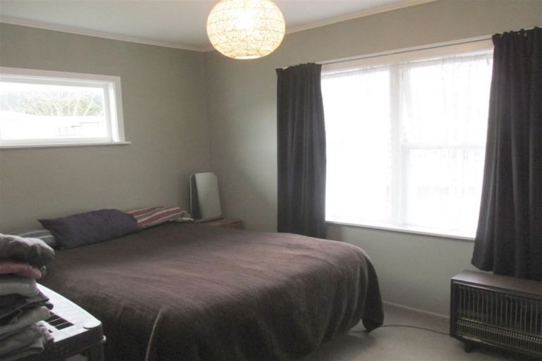 Photo of property in 7 Pencarrow Crescent, Wainuiomata, Lower Hutt, 5014