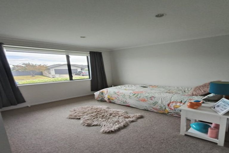 Photo of property in 10 Amner Place, Havelock North, 4130